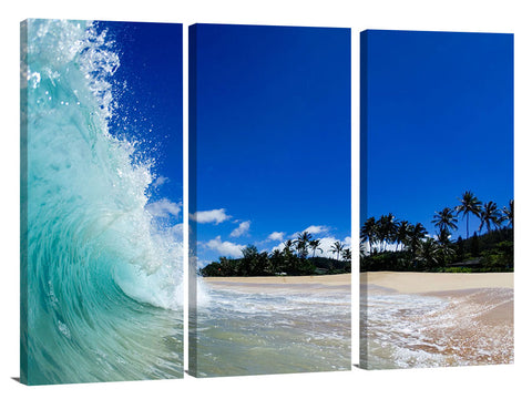 waves breaking on beach at Log Cabins, north shore, Oahu, Hawaii