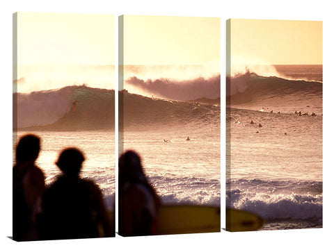 golden lineup at Pipeline, north shore, Oahu, Hawaii
