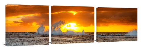 Sunrise at Narrabeen sea baths in Sydney.