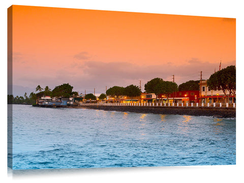 Sunrise at Front Street, Lahina on the island of Maui.