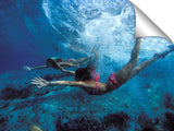 girls swimming beneath the waves, Off The wall,north shore, Oahu