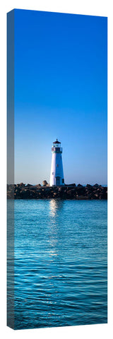 Walton_Lighthouse_Vertical