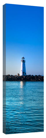 Walton_Lighthouse_Vertical