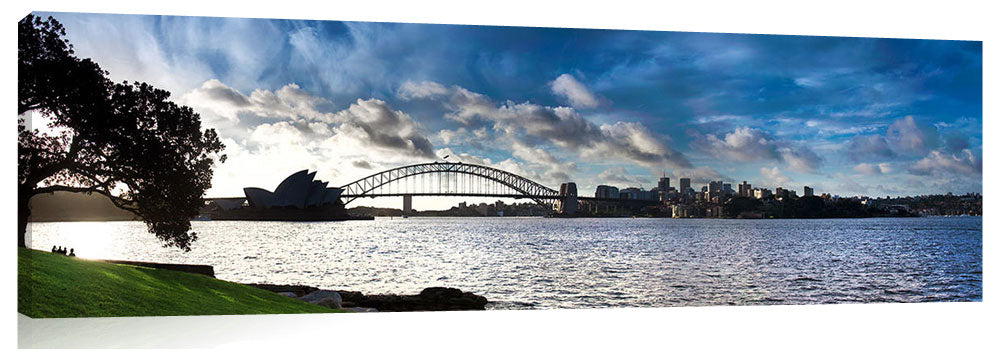 Sydney Harbour bridge and Opera House, viewed from Mrs Macquaries Chair.