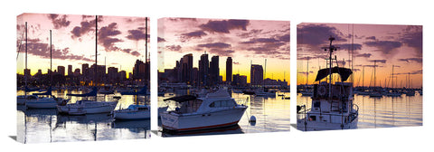 Panoramic view of San Diego city under the early morning twilight.