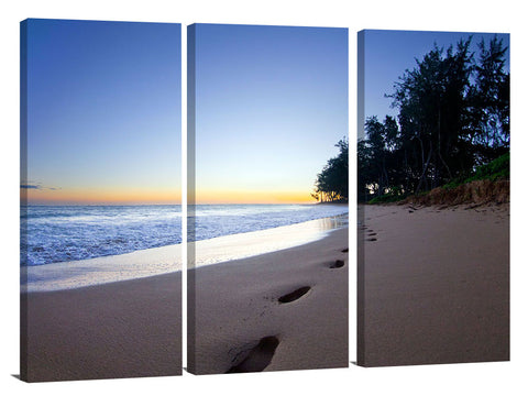 Sunrise over Koolauloa Beach