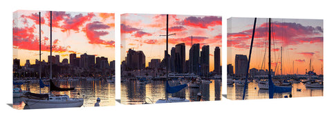 Panoramic view of San Diego city under the early morning twilight.