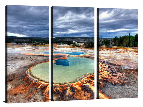 A-Walk-Around-Old-Faithful-WY_c